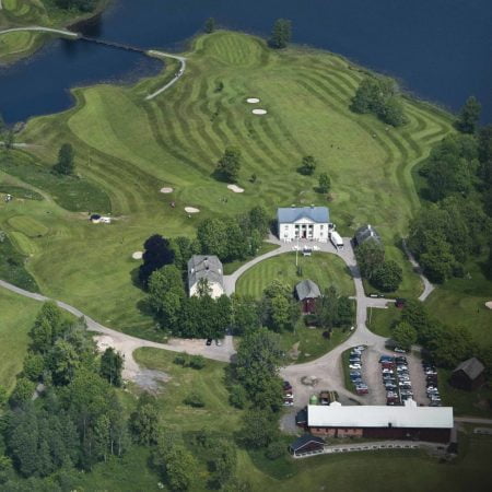 Forsbacka Golfklubb bara några minuter från vår stuga i dalsland